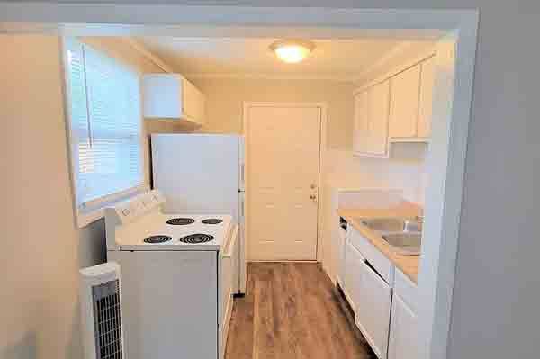 $683 / 2br - ****NW Cornelius Pass Rd, Portland, OR****64039060071937123