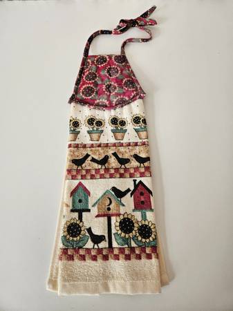 HANGING KITCHEN TOWEL 1