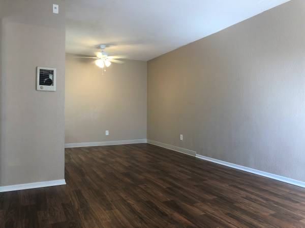 $1,645 / 1br - ¡$500 DE DESCUENTO en Euclid Oaks! ¡Hermoso 1x1! Amplia sala de estar con A/C! (San Diego)63865591998209121