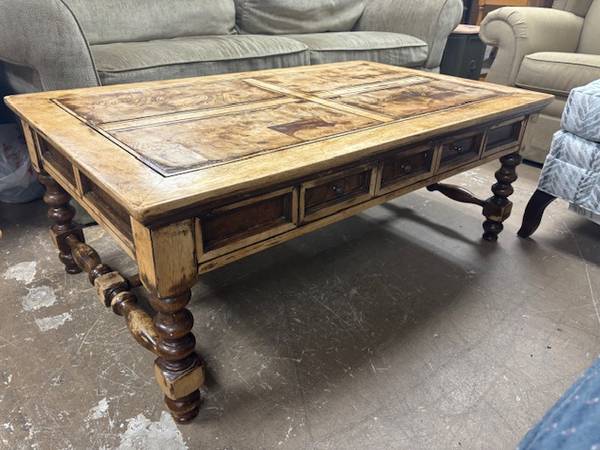 Rustic Coffee Table with Drawer / Rectangular / Item FQKSXF 1