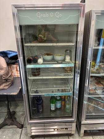Commercial True display fridge 1
