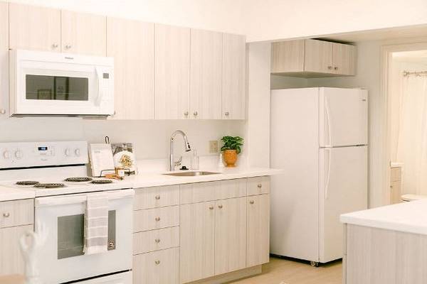 $1,787 / 1br - 358ft2 - Mascotas permitidas 🐶1x1 BD !! VIVIENDA ASEQUIBLE EN EL CORAZÓN DE WAIKIKI. (417 Kānekapōlei St, Honolulu, HI)63686673378689122