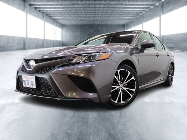 2020 Toyota Camry SE Sedán - $20,999 (Escondido Auto Super Center)63624789124355121
