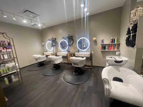 Chairs Available For Independent Stylists 1