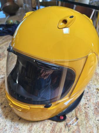 BRIGHT YELLOW MOTORCYCLE HELMET, SIZE M, ARAI PLATIMUM 1