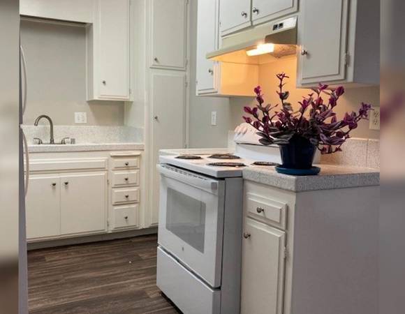 $2,050 / 1br - 1 Bed + New Updates - Close to Highways 125 and 52 Access (Peach Avenue / El Cajon)63701605507843121