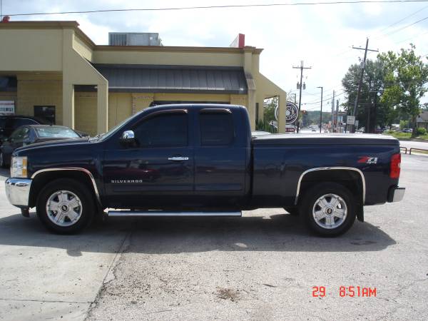 2012 Chevrolet Silverado LT Z71**4x4 with 116502 Miles!!** 1