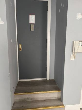 $1,800 LOWER LEVEL STUDIO APARTMENT - ASTORIA/DITMARS (ASTORIA)63945496859266123