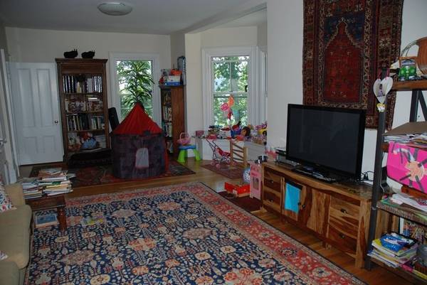 $1,800 / 2br - 3400ft2 - It looks different it looks better (Somerville)63699215336963124