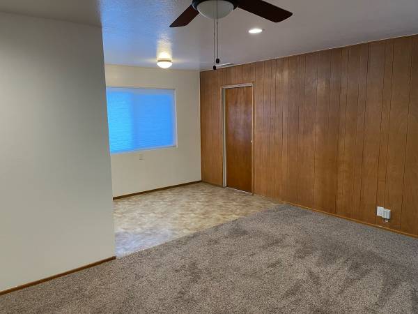 $1,800 / 2br - BRAND NEW ELECTRICAL, A/C, 7’ fence (Modesto)63970446117506122