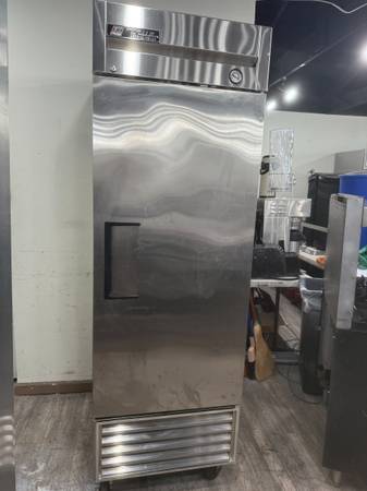 *** Warehouse Clearance Auction Sale *** 1