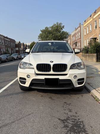 2013 BMW X5 xDrive35i – Limpio, tracción en las cuatro ruedas, neumáticos nuevos - $8000 (Astoria, NY)63470619164163124