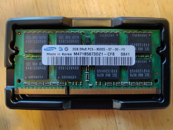 Laptop RAM single chip 2GB DDR3-1066 PC3-8500 SODIMM SAMSUNG 4GB AVAIL 1