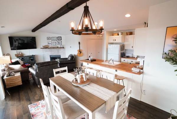 $1,800 / 2br - 1080ft2 - Condominio en el último piso de Park Pointe, alquiler fuera de temporada (Chelan)63785453129859123