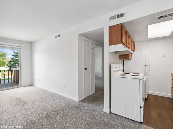 Private Balcony, Dishwasher, 2 BD 1