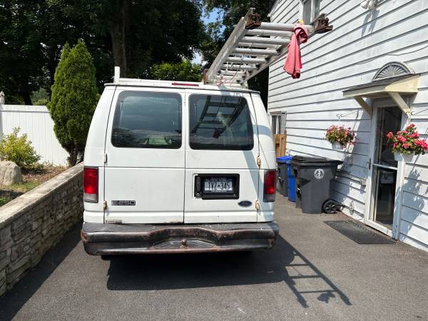 Ford E250 Van - $1,000 (Hartsdale)63654715297409121