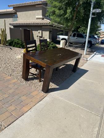 Curb alert - dining table & 2 chairs 1
