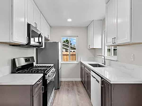 $900 / 2br - 4648 Cherokee Ave, San Diego, CA63954708769667121