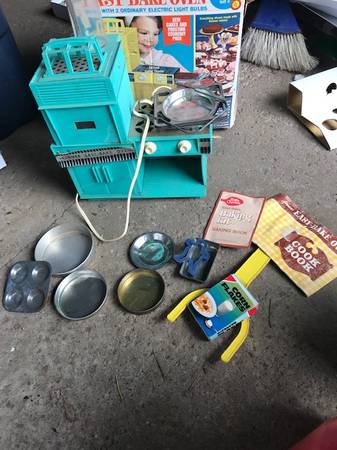 The Original Easy Bake Oven with Box 1