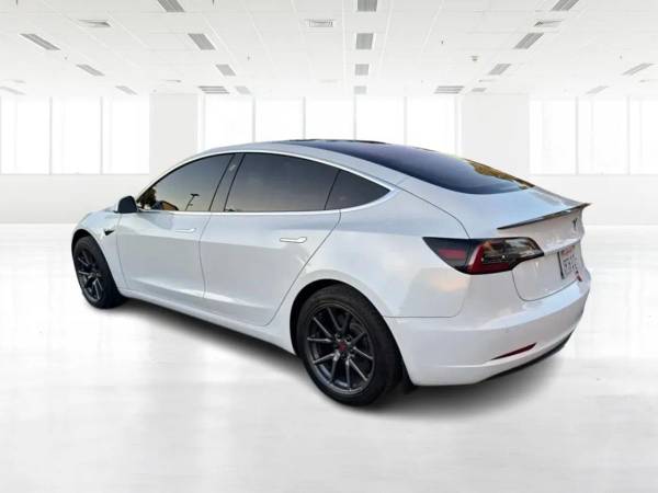 2018 Tesla Model 3 Long Range Sedan 4D - $11,999 (+ FaceAutos - EASY APPROVAL! TAX TIME IS CAR TIME!)63469744379779124