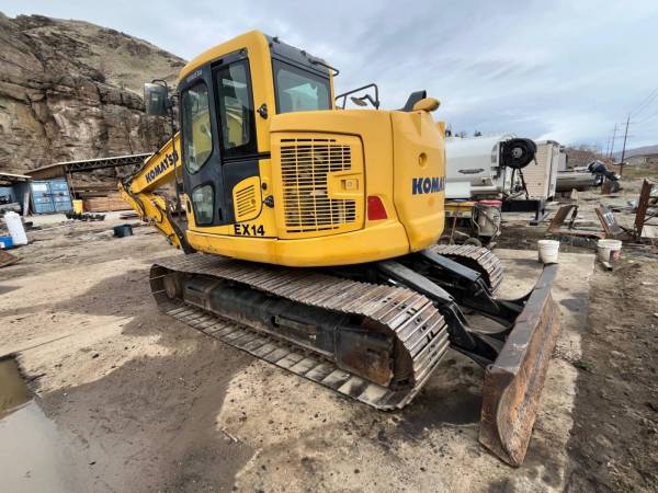 2016 KOMATSU PC138USLC-11 EXCAVATOR 5500HRS THUMB Q/C 1