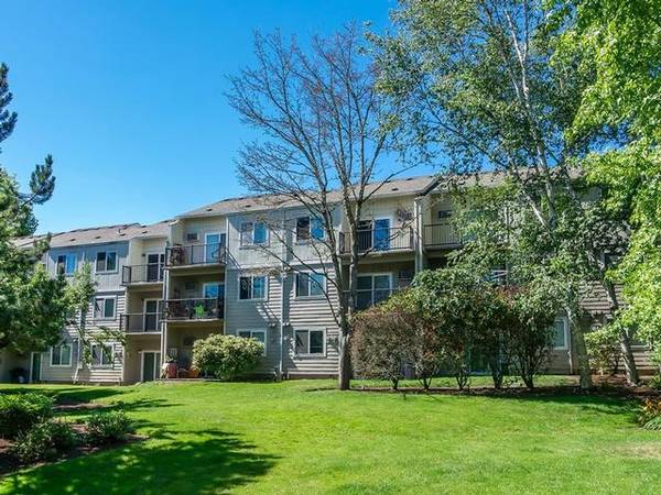 $1,784 / 1hab - 725ft2 - Espacio de almacenamiento, Fácil acceso al transporte público, Viviendas tipo loft disponibles (Beaverton)63672618724355123