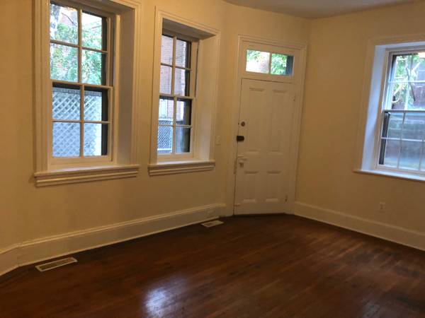 $1.795 / 1br - 1HAB / 1BA con patio privado. Admite mascotas. 2017 Spruce (Rittenhouse Square)63666782777857122