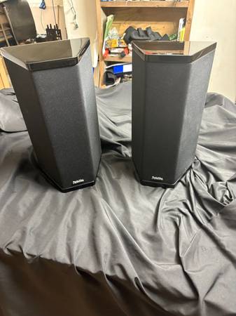 Definitive Technology 1