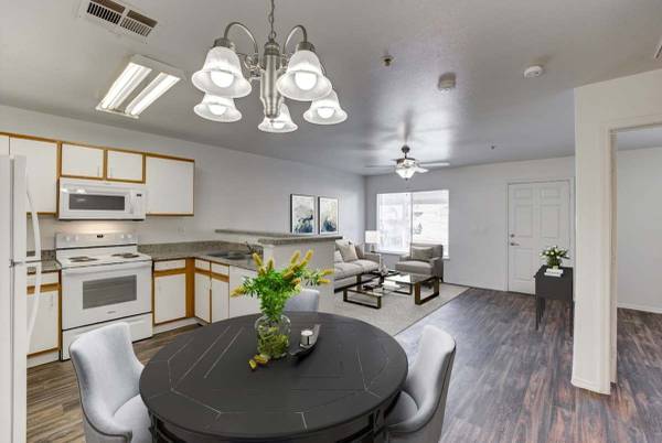 $1,068 / 1br - 627ft2 - Almacenamiento adicional, lavavajillas, piscina (2655 W Lake Mead Blvd, North Las Vegas, NV)63859611982211124