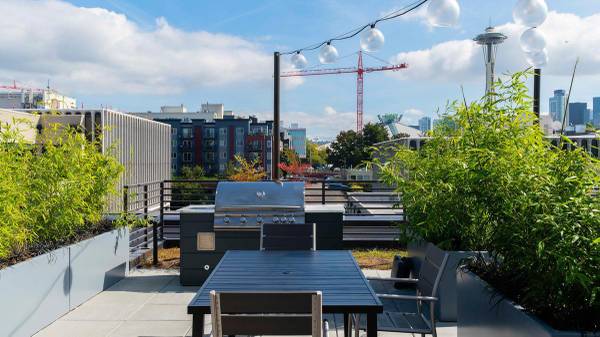 $1,750 / 397ft2 - Limited Time: Enjoy 4 Weeks Rent-Free on Selected Apartments! (Lower Queen Anne - Uptown)63808008450817121