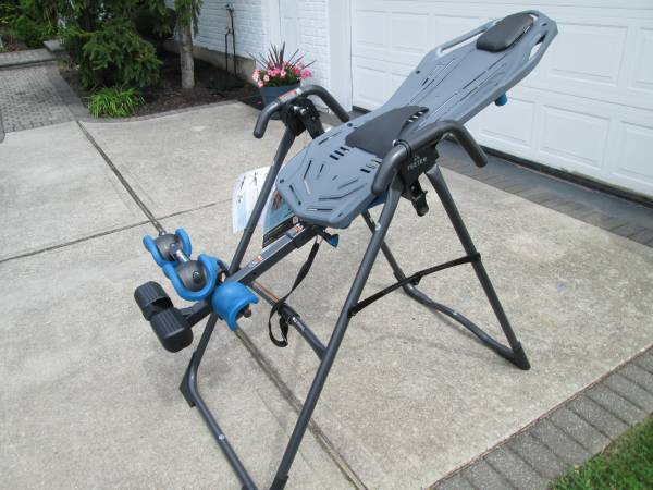 TEETER FITSPINE X1 INVERSION TABLE 1