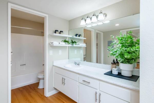 $2,389 / 2br - 919ft2 - Washer and Dryer in Home, Fitness Center, Pantry (18414 W. Jakes Way, Canyon Country, CA)63952933161603123