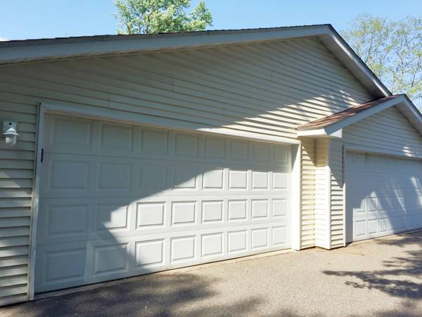$1,900 / 4br - 1350ft2 - 4 Bdrm, 2 Bath Townhome, Chimenea, Garaje Adjunto - 535 #A (535 N. 6th Street #A, Hudson, WI)63990231543427121