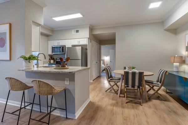 $2,793 / 2br - 1136ft2 - Home Sweet BOO – Stunning 2 Bed / 2 Bath Available! (rohnert pk / cotati)63797037532419124