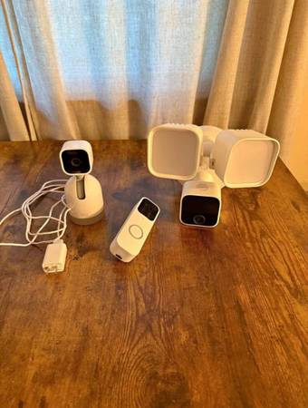 Blink Home Camera bundle 1