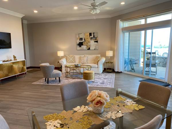 $5,000 / 2br - 1800ft2 - Adosado nuevo al otro lado de la playa con vistas al océano (Kihei)63686673169153124