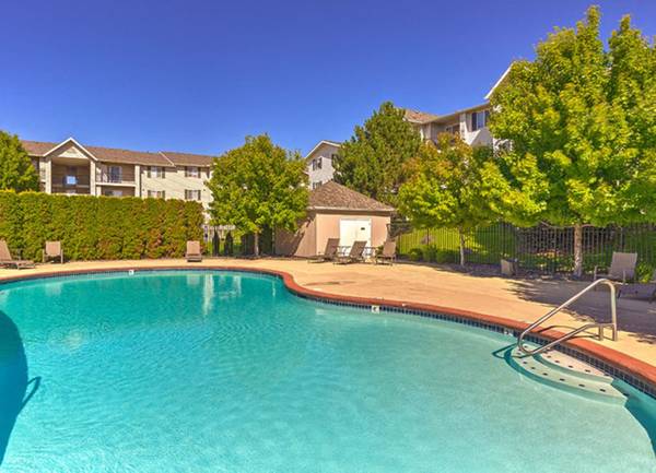 $1,731 / 4 habitaciones - 1268 pies² - Termostato electrónico, Pagos en línea disponibles, Piscina reluciente (9315 Chapel Hill Blvd, Pasco, WA)63689898951043122