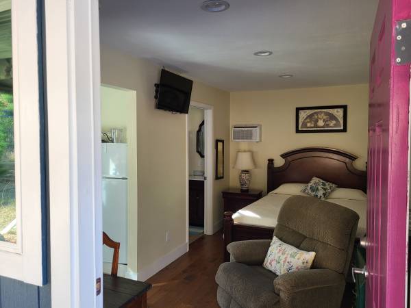 $1,300 / 1br - 285ft2 - Estudio con cocina completa Add-on (Shasta)63972531611011120