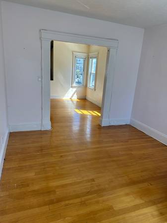$3,400 / 2br - 2BR1 bath in Somerville with bonus office (West Somerville)63655235804801121