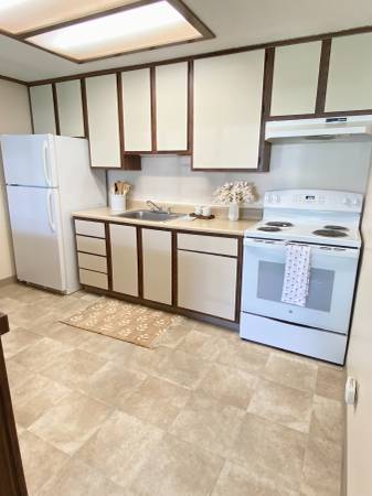 $860 / 2br - ¡RENNOVADO! Acogedor apartamento de 2 habitaciones y 1 baño!! (San Diego, CA)63663940696705121