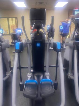 PRECOR AMT 885 OPEN STRIDE W/P82 CONSOLE!! READY 4 DELIVERY NOW!! 1