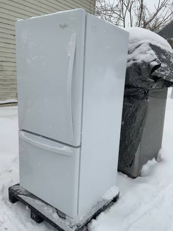 WHIRLPOOL “FRIDGE” 1