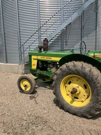 620 John Deere  standard 1
