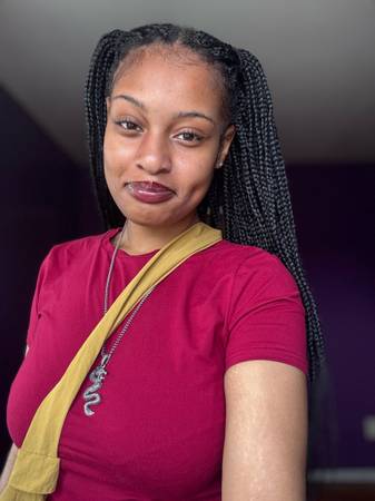 Warm and fun babysitter looking for work❤️ (Brooklyn)