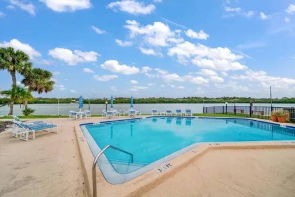 $95 / 1br - 770ft2 - WINDRUSH COVE PH 1 CONDO (Indian Rocks Beach)63976137828738120