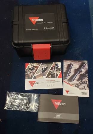 Trijicon SRO Red Dot Original Hard Case & Manual 1