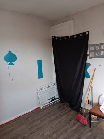 Living Room Space for 600 1