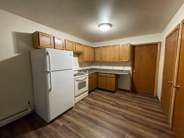$595 370 E. Birch Ave. #142A - Available November 2025 (Barron, WI)63845959859459120