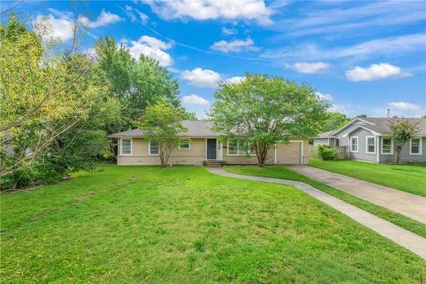 Home for Sale in Bryan,  (3bd 1ba) 1