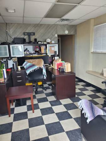 $2,500 / 1100ft2 - Almacén oficinal / Espacio para tienda, tinte para ventanas (NW Denver)63666649993347121
